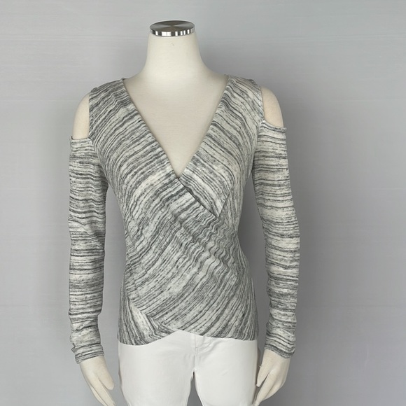 Boston Proper Grey/White Open shoulder X Small - Picture 2 of 10
